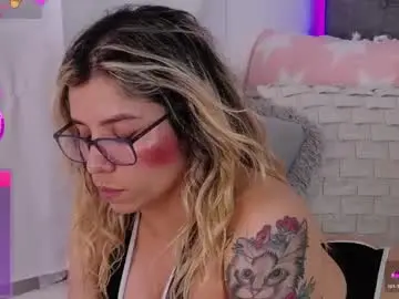Chaturbate Live Sex Cam of anntonellalee