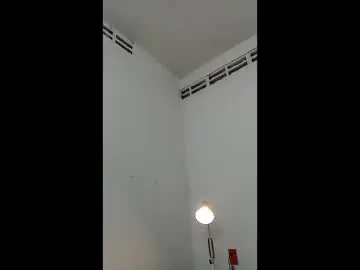 Chaturbate Live Sex Cam of papiyosue