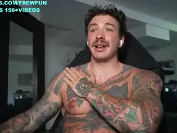 Chaturbate Live Sex Cam of frewfun