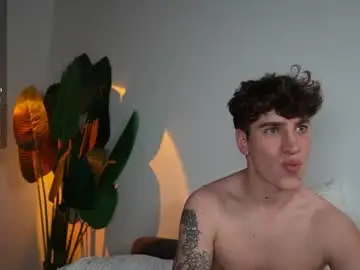 Chaturbate Live Sex of evan_white_