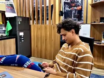 Chaturbate Live Porn of orlando__bloom