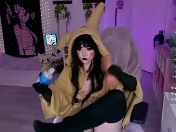 Chaturbate Sex Cam of crimsonkitten