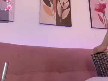 Chaturbate Live Porn of helen_diaz1