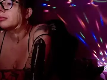 Chaturbate Live Sex Cam of sonyadevon