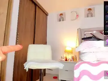 Chaturbate Live Sex Cam of aphroditafleur