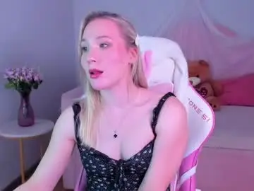 Chaturbate Best live sex cam show of elaravoltage