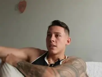 Chaturbate Free Porn Cam of muscle_king_cum