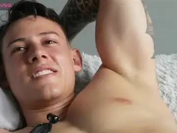 Chaturbate Free Porn Cam of muscle_king_cum