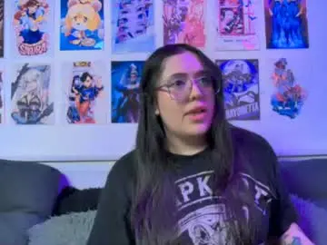Chaturbate Best live sex cam show of snowblack_