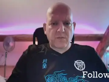 Chaturbate Live Sex Cam of tritonspace