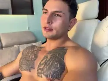 Chaturbate Free Porn Cam of angeloferro1