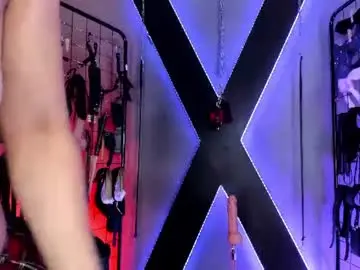 Chaturbate Watch Live Sex Cams of iris_cinthia_bdsm
