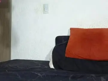 Chaturbate Nude Webcam of twonaugthy77