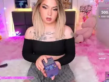 Chaturbate Free Live Porn of dannia_13
