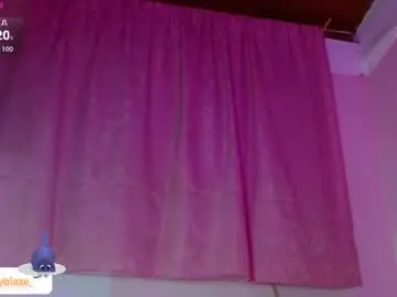 Chaturbate Nude Webcam of valeryblaze_