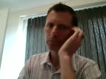 Chaturbate Live Sex Cam of englishguy183