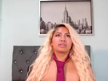 Chaturbate Free Live Porn of ivonnybon