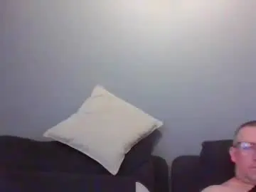 Chaturbate Live Sex Cam of middleton2021