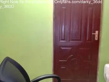 Chaturbate Live Sex Cam of darky_36dd