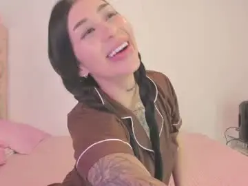 Chaturbate Live Porn of hilary_jones_22