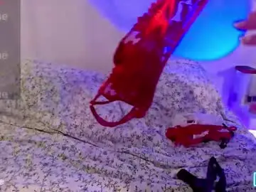 Chaturbate Live Sex of summerfeet_love