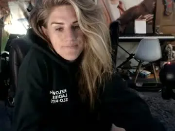 Chaturbate Live Sex of katiecutie_5