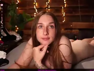 Chaturbate Live Sex Cam of hotfrecklesgirl