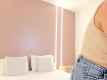 Chaturbate Adult Webcam of zoee_zi