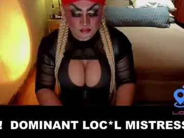 Chaturbate Live Porn of ready2host4u
