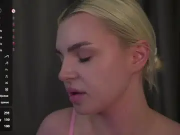 Chaturbate Live Sex Cam of vivid_girls