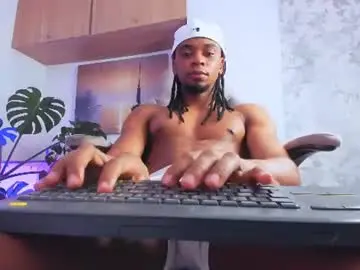 Chaturbate Live Sex Cam of matteo_777