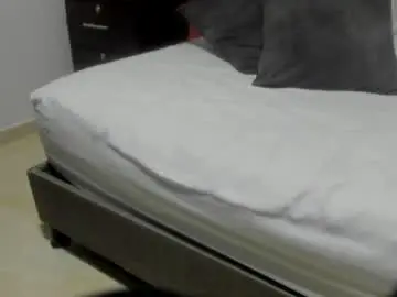Chaturbate Live Sex Cam of vailloleth_