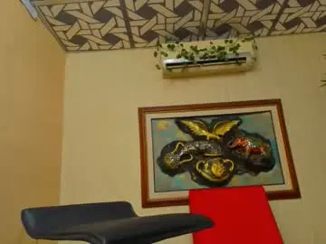 Chaturbate Free Porn Cam of themuscularvenezuelanman