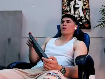 Chaturbate Free Porn Cam of roan_birkin