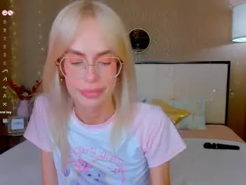Chaturbate Best live sex cam show of bellatip