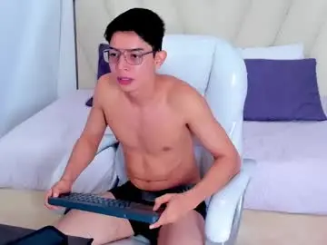 Chaturbate Free Live Porn of ethan12_