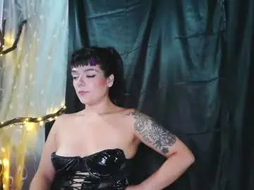 Chaturbate Free Live Porn of naughty_em_17