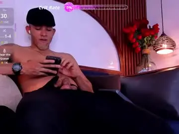 Chaturbate Adult Webcam of bento_fox