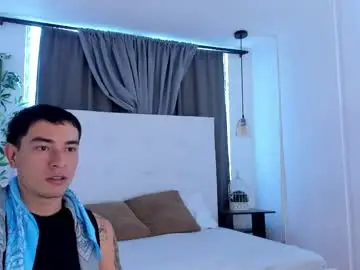 Chaturbate Live Sex of alejo_exotic
