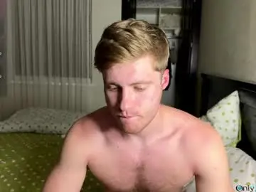Chaturbate Sex Cam of hornyblondieboyy