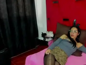 Chaturbate Free Live Porn of miadivinehyh