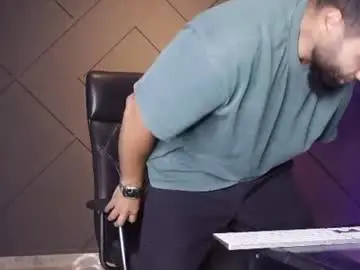 Chaturbate Free Porn Cam of glennmasters