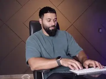 Chaturbate Free Porn Cam of glennmasters