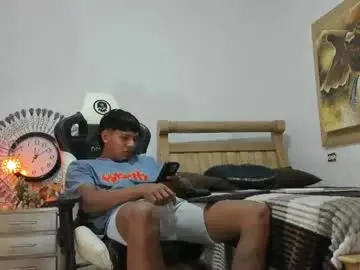 Chaturbate Live Sex Cam of monsoon_the_best