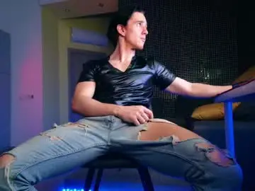 Chaturbate Nude Webcam of christianlevine_