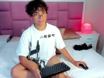 Chaturbate Free Porn Cam of honeymoon_sariel