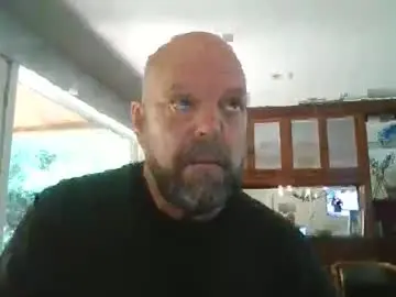 Chaturbate Live Sex Cam of bulldog302w