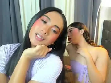 Chaturbate Live Sex Cam of hugecock_pretty123