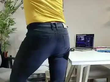 Chaturbate Free Porn Cam of pineappleflipped