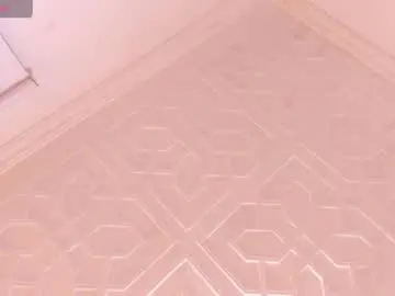 Chaturbate Nude Webcam of emmabigass7